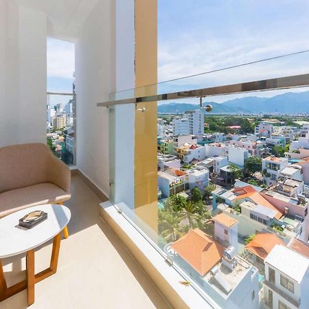 Merlot Hotel На Транг Екстериор снимка