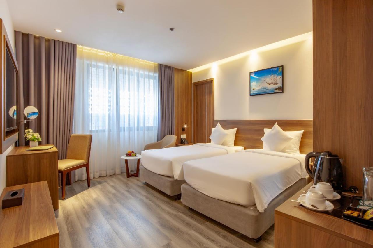 Merlot Hotel На Транг Екстериор снимка