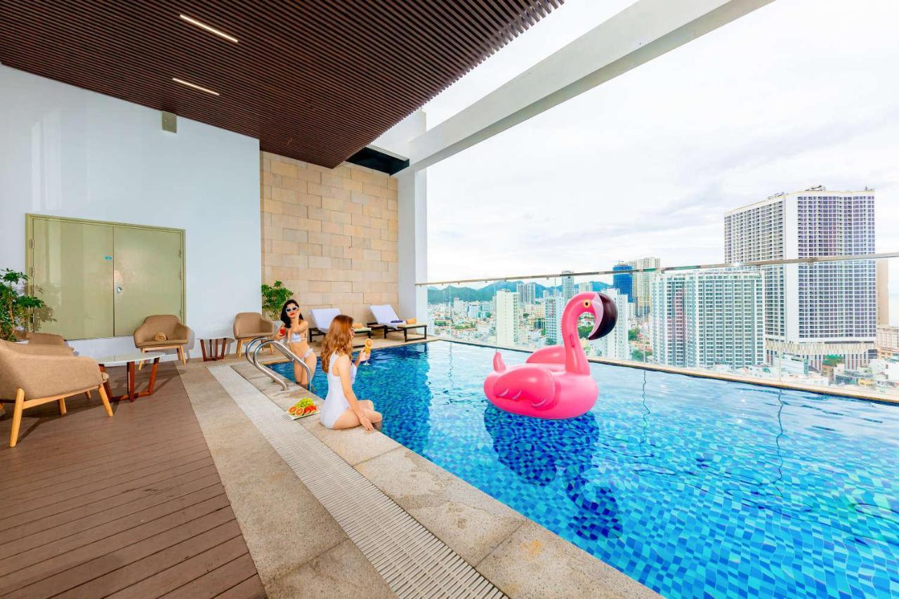 Merlot Hotel На Транг Екстериор снимка