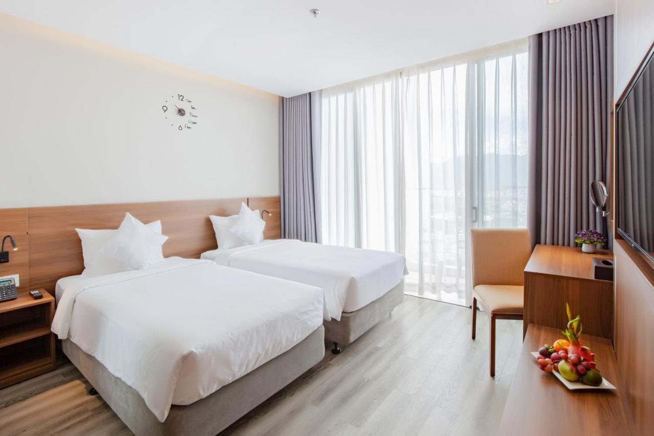 Merlot Hotel На Транг Екстериор снимка