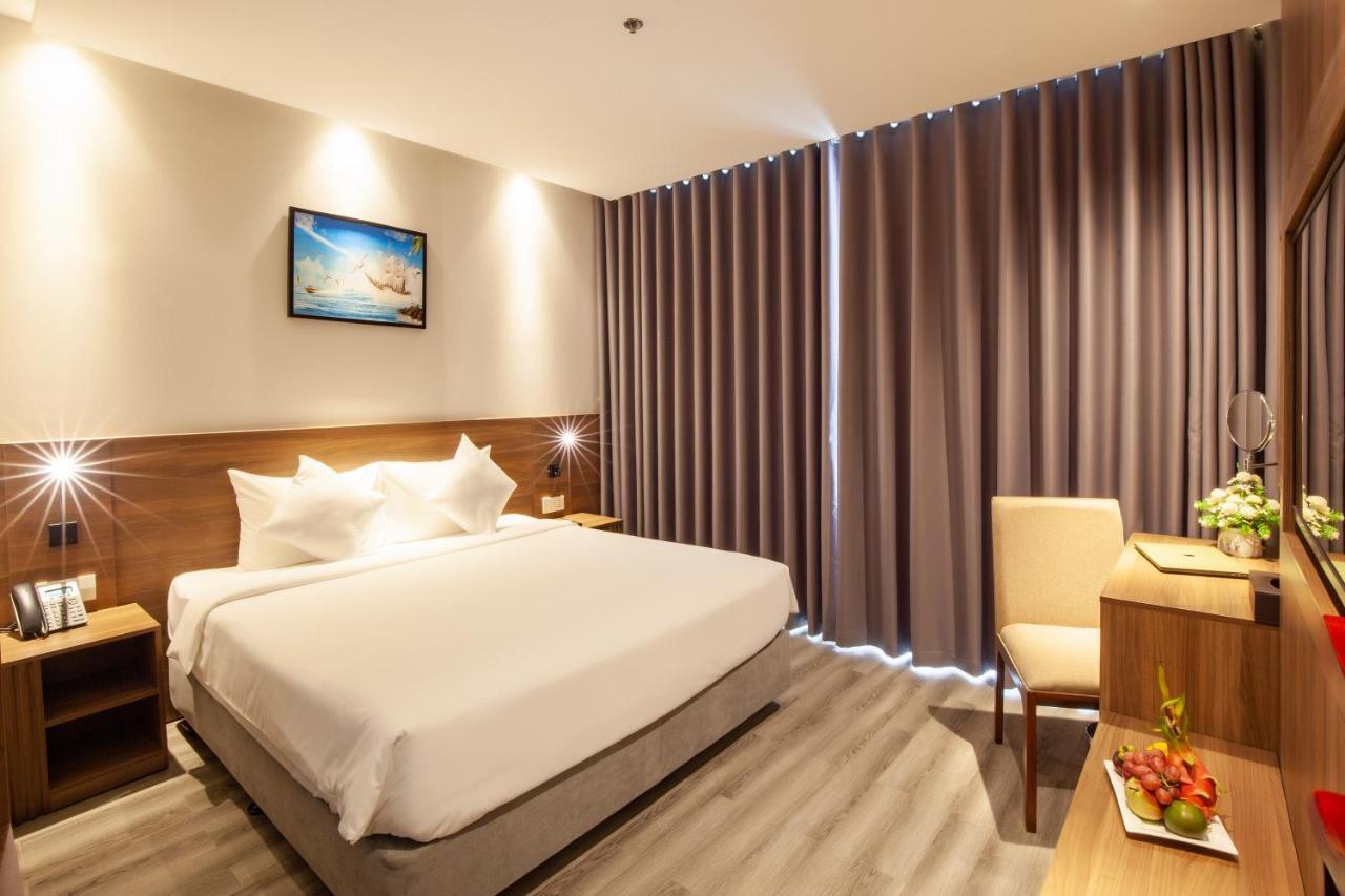 Merlot Hotel На Транг Екстериор снимка